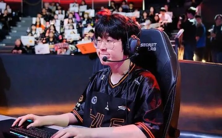 Zeus:Gumayusi车技长进得比想象中快,很感谢自己还活着